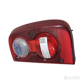STOP FANALE POSTERIORE DESTRO LAND ROVER Freelande
