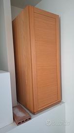 Mobiletto impiallacciato per camera