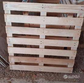 Bancali di legno abete bianco