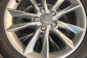 Cerchi Audi. Con gomme invernali