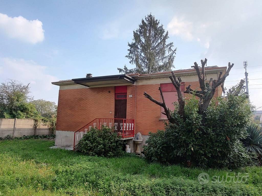 Villa di 300 m² con 4 locali e box auto doppio a L - Vista 3