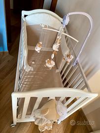 Lettino Nanan completo, giostrina e porta pigiama