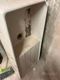 Lavabo da estero ceralica bianca