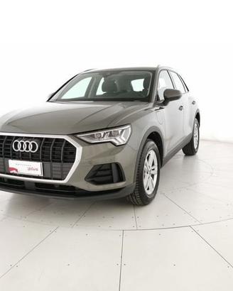 Audi Q3 45 1.4 tfsi e Business s-tronic