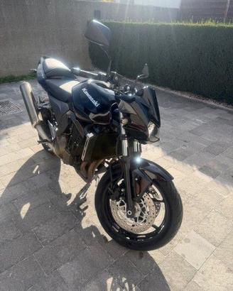 Kawasaki Z750 – 04/2004 < 21.000 km