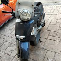 Aprilia Scarabeo 400