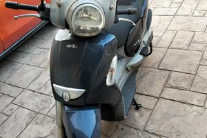 Aprilia Scarabeo 400