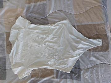 body pull&bear bianco taglia M