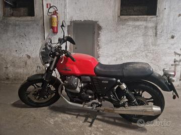 Moto guzzi v7 stone 2014