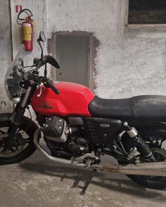 Moto guzzi v7 stone 2014