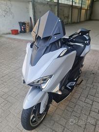 Tmax 530 dx  2019