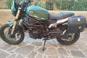 Benelli Leoncino 800 Trail  km7500