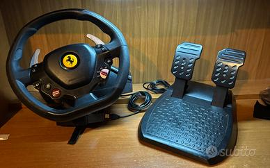 Volante Thrustmaster