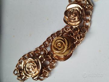 1 collana e un bracciale 