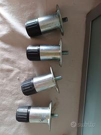 piedini per mobiletti