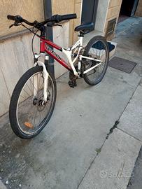 bici decathlon e una coppi