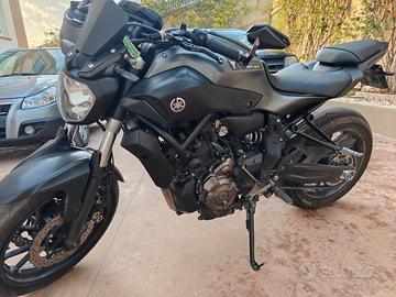 Yamaha MT-07 - 2016
