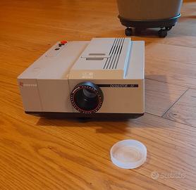 Videoproiettore con telo - praticamente nuovi