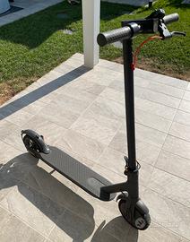 Monopattino elettrico Xiaomi M365