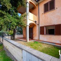 Appartamento al piano terra con giardino