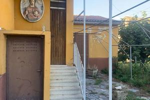 Villa di 180 m² con 3 locali e box auto a Retorbid