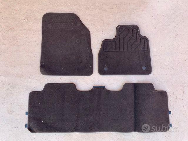 1947555 – Set 4 tappetini in moquette Ford Fiesta MK7 – Auto&Servizio Shop