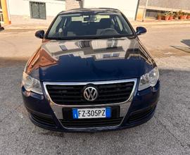 VOLKSWAGEN Passat 6ª serie - 2005