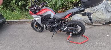 Moto Yamaha Tracer 700