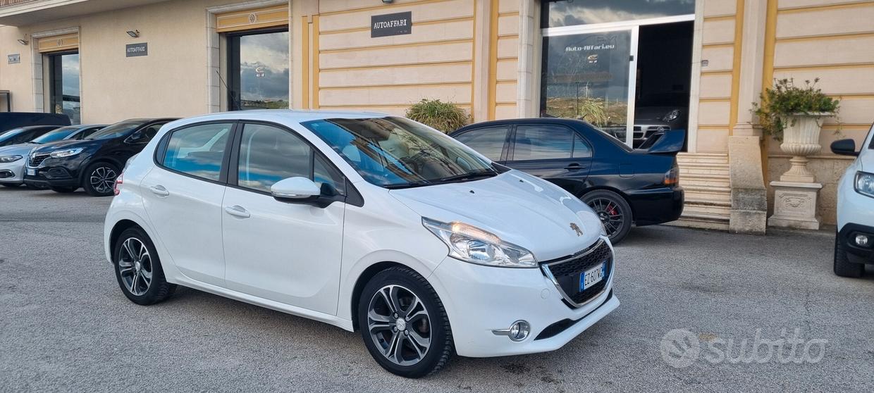 Peugeot 208 1° serie