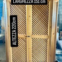 ARMADIO ELEGANTE CON DETTAGLI BLU