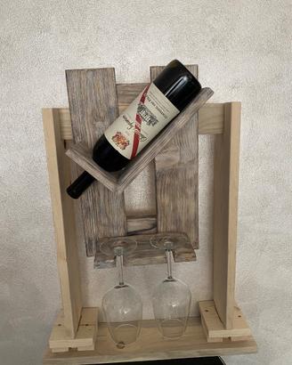 Supporto in legno per vino