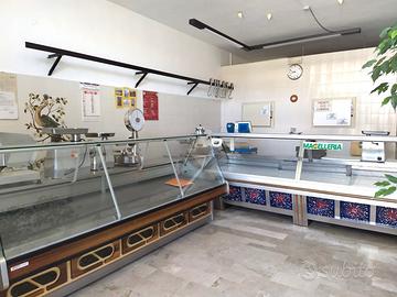 Locale commerciale di 60 mq