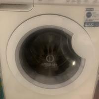 Lavatrice Indesit pwe8148