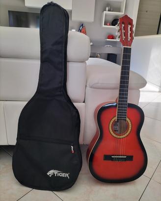 Chitarra classica 3/4 con custodia 