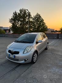 TOYOTA YARIS AUTOMATICA NEOPATENTATI