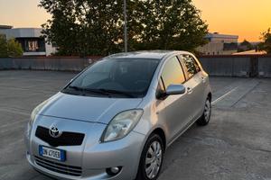 TOYOTA YARIS AUTOMATICA NEOPATENTATI