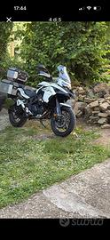 Benelli trk 502x