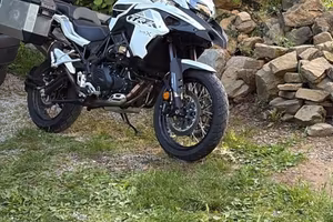 Benelli trk 502x