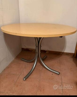 tavolo vintage di Giotto stoppino 