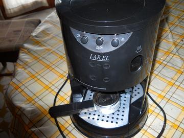 Detengo una macchinetta da caffè nuova ti