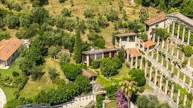 VILLA SINGOLA A GARDONE RIVIERA