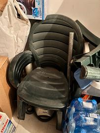 Tavolo e sedie da giardino