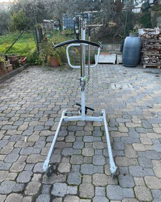 Sollevatore Primus per Anziani Disabili