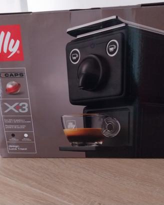 Macchinetta caffè Illy X-3 capsule