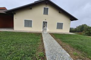 VILLA SINGOLA A ROATTO