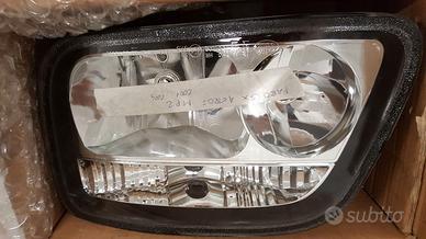 Faro sx Mercedes Actros MegaSpace mp2 NUOVO