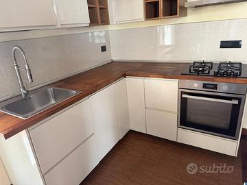cucina usata in buone condizioni