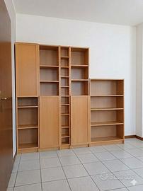 libreria Billy Ikea in faggio