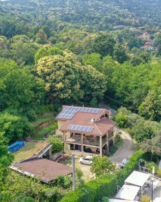 Villa di 573 m² con più di 5 locali e box auto dop