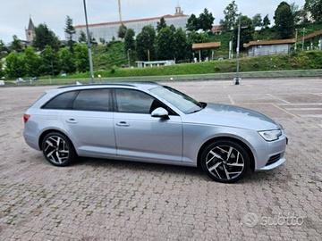 Audi A4 avant 4x4 cambio automatico cc 2000 cv 190